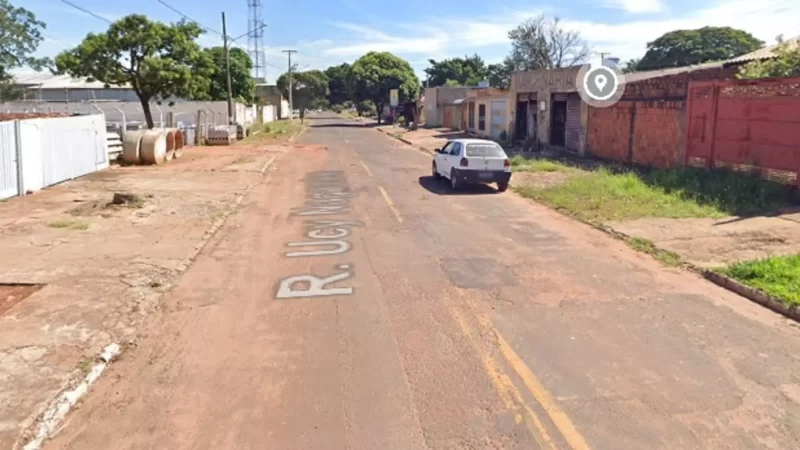 Bandidos encapuzados invadem casa e trocam tiros com morador em Campo Grande