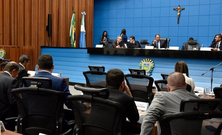 Com dois deputados no hospital, Assembleia encerra sessão por falta de quórum