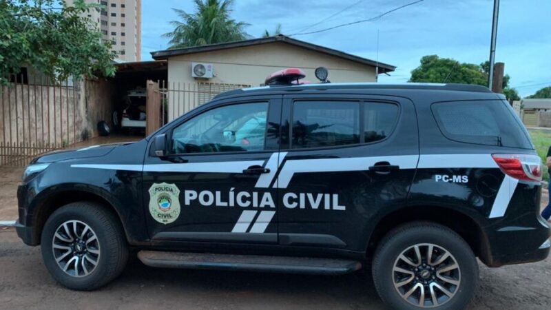 Cliente de bar fica gravemente ferido a golpes com espeto de churrasco durante briga