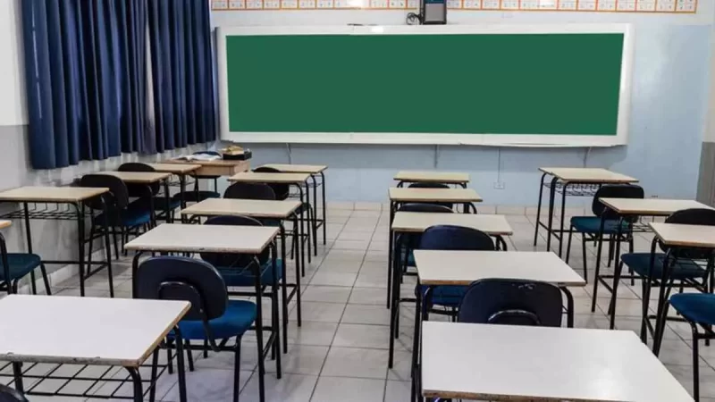 Criança de 10 anos é abusada por aluno em banheiro de escola em Campo Grande