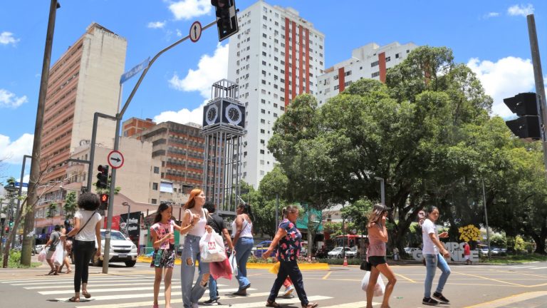 Dia dos Namorados deve movimentar R$ 123 milhões na economia da Capital