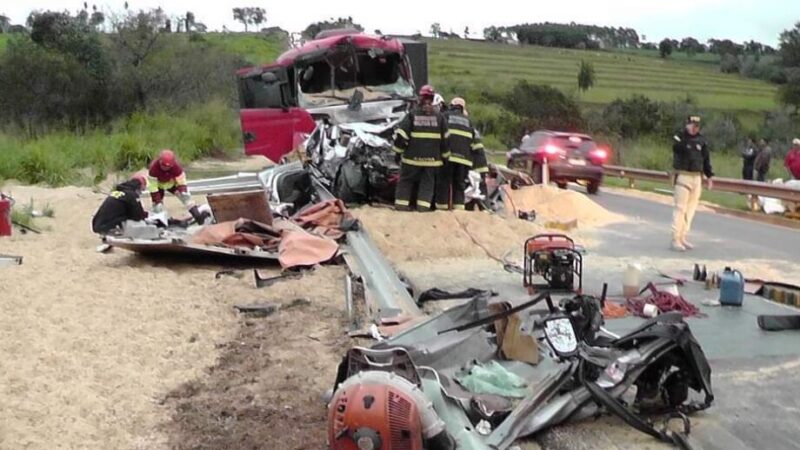 Oito pessoas morrem em feriadão trágico nas BRs do Estado