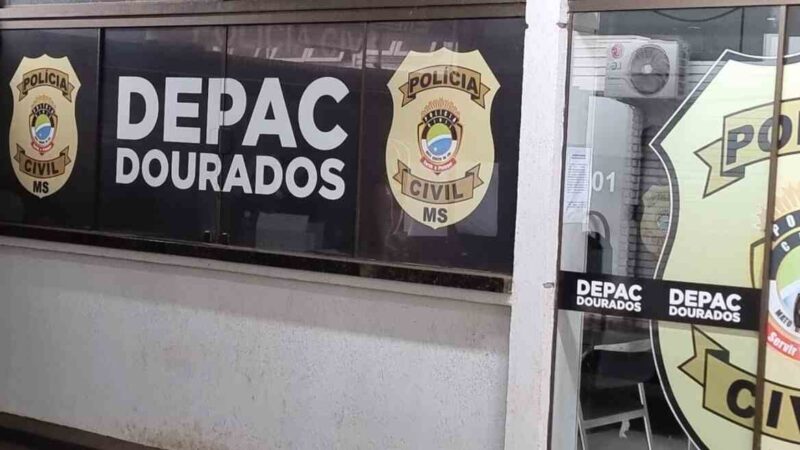 Após ferir a própria mãe em Dourados, homem ameaça policiais com facão e acaba preso