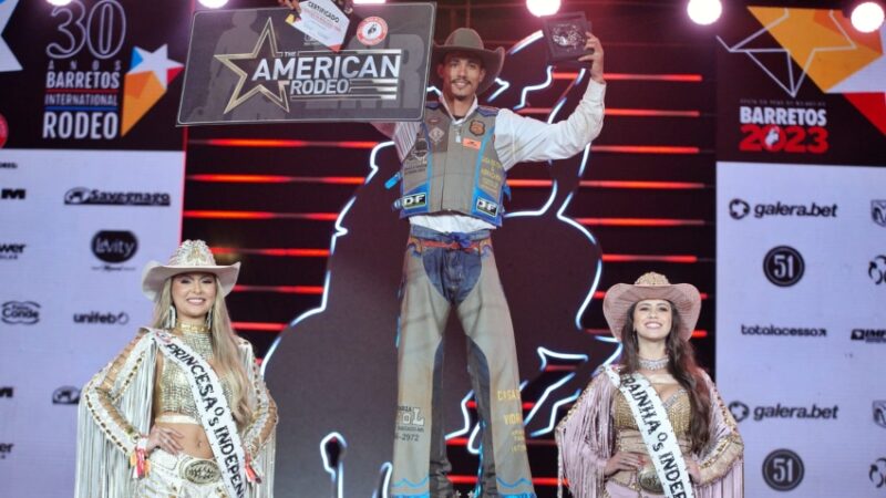 Peão de Aparecida do Taboado é o campeão do Rodeio Internacional de Barretos