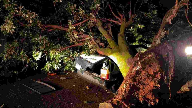 Dois dias após ventos de 90 km/h que destruiu casas, Dourados tem risco de nova tempestade