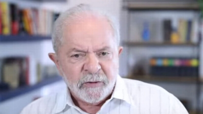 Lula diz a líderes que não cortará gastos e indica que pode rever meta para 2024