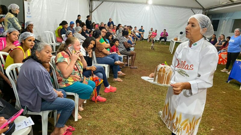 Curso gratuito de panetone e colomba capacita mais de 70 alunos no Bairro Moreninha II