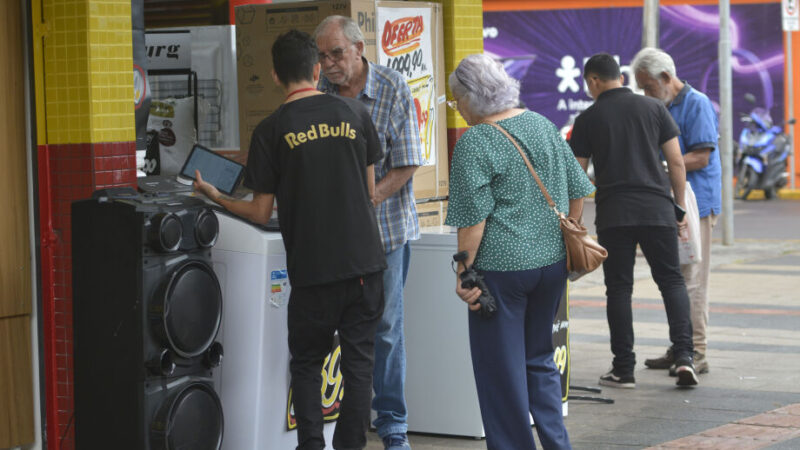 Consumidores de Campo Grande desconfiam de Black Friday