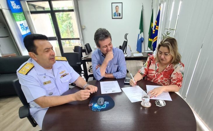 Governo de MS e Marinha do Brasil celebram cooperação para assistência à população ribeirinha