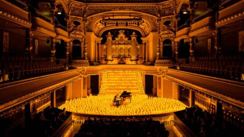 Famoso em várias cidades do mundo, concerto de música à luz de velas chega em Campo Grande