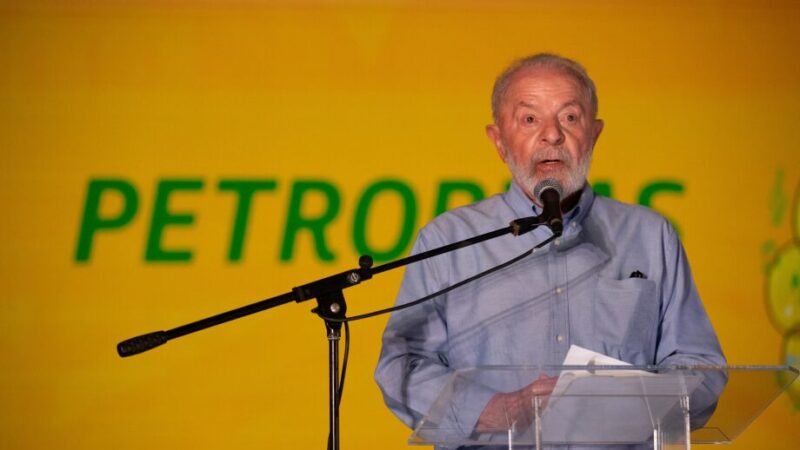 Ibovespa cai a menor nível desde dezembro, com falas de Lula sobre Petrobras