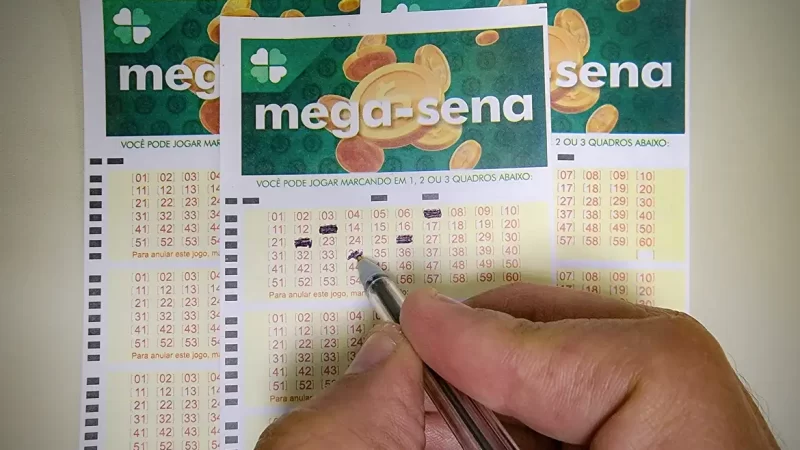 Mega-sena acumula e próximo sorteio pode pagar prêmio de R$ 205 milhões