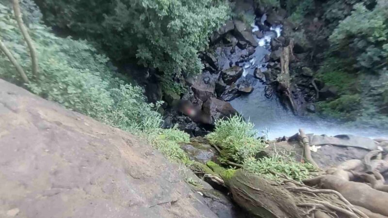 Homem escorrega e cai em cachoeira do inferninho em Campo Grande