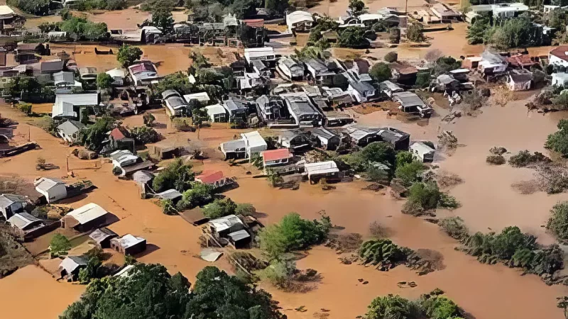 MS envia helicóptero e equipe de bombeiros em auxílio ao RS após inundação histórica