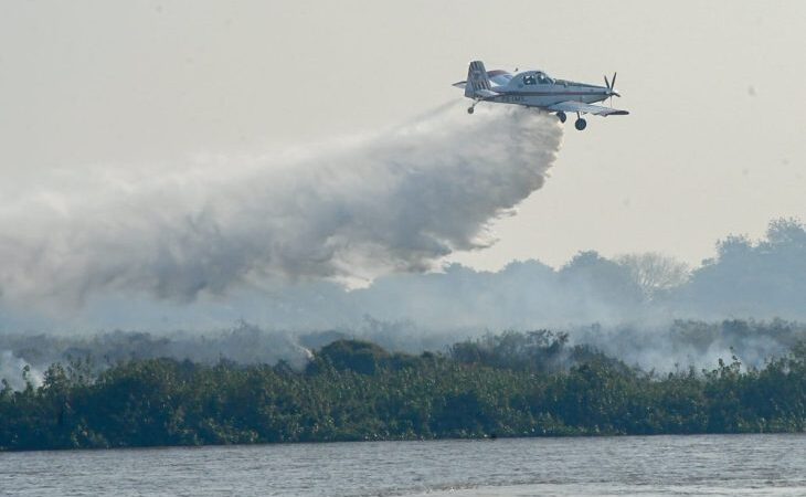 Por terra, rio e ar: Governo de MS mobiliza várias frentes no Pantanal em ações contra o fogo