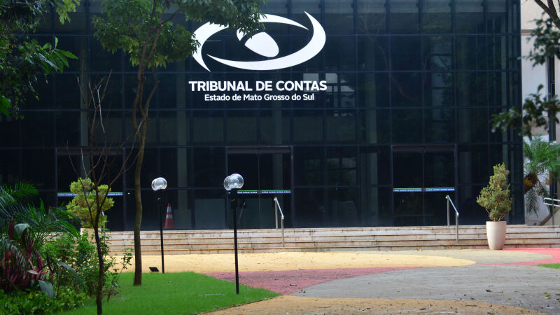 Aprovado projeto que cria cargos com salário de R$ 32 mil no TCE