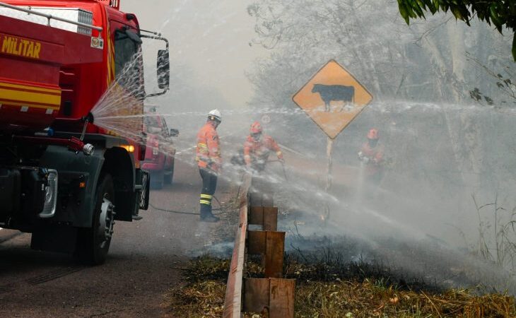 Chuva de 20 mm chega a várias regiões do Pantanal e ajuda a controlar incêndios florestais em MS