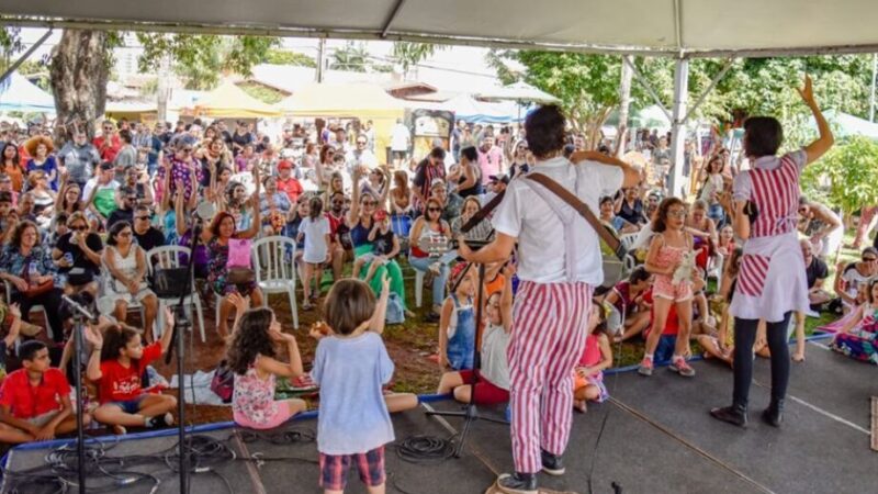 Fim de semana tem música, Praça da Bolívia, Feira do ziriguidum e muito mais