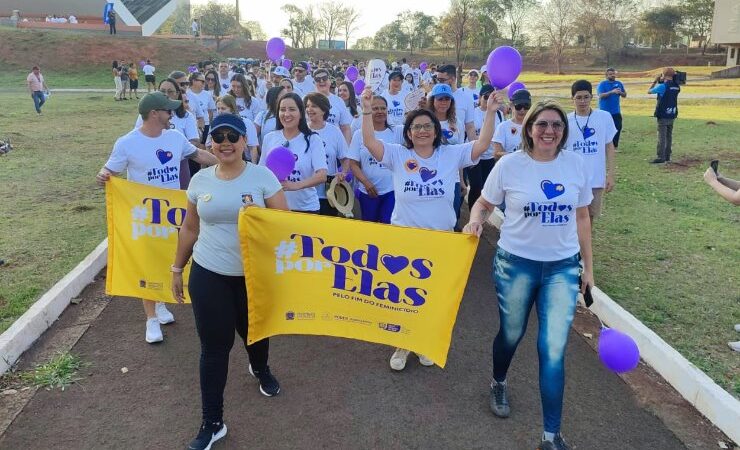 Três Poderes se unem em caminhada Todos por Elas pelo fim do feminicídio