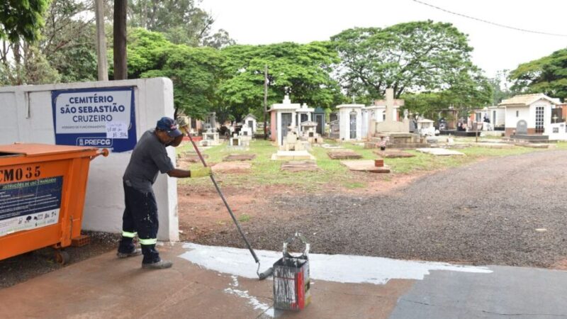 Cemitérios da Capital passam por manutenção para receber visitantes no Dia de Finados