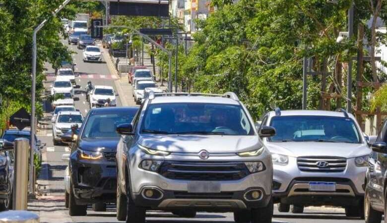 Hoje encerra prazo para quitar licenciamento de veículos com placa final 0