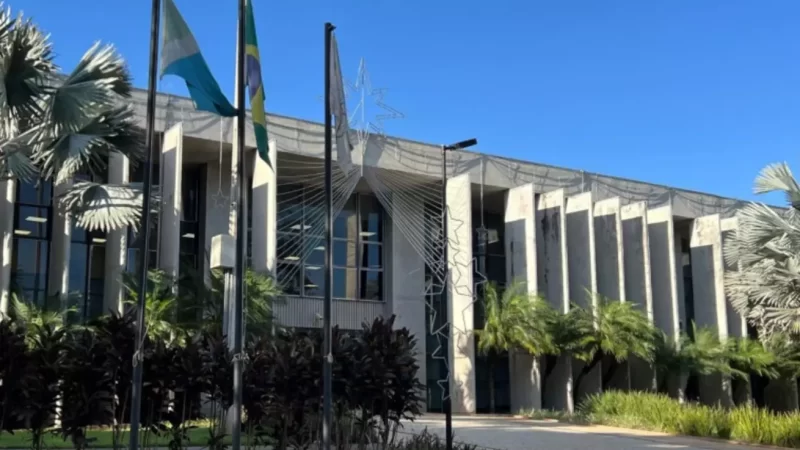 Sem resposta da PGR, Zanin mantém desembargadores do TJMS e conselheiro do TCE afastados
