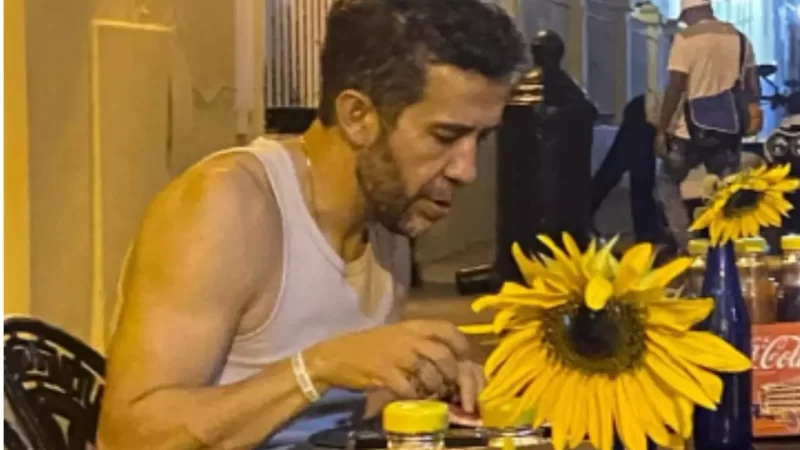 Janones dá ‘piti’ por conta em bar de Cuba