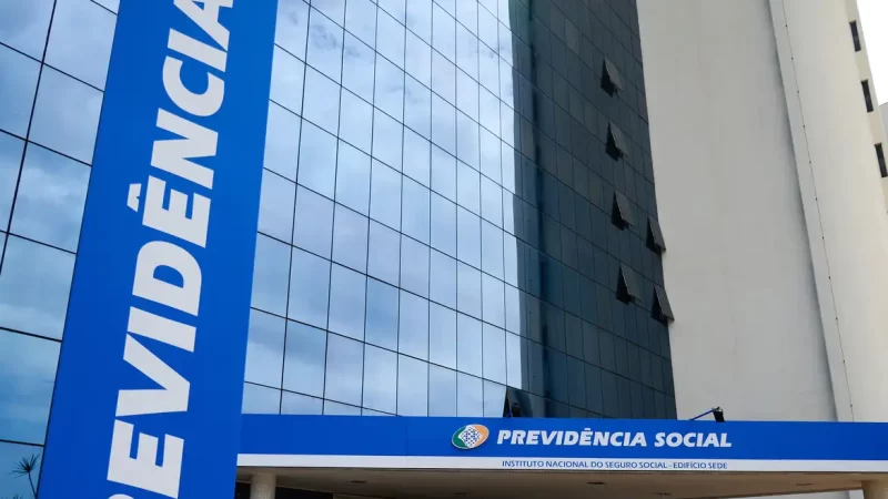 Ressarcimento a vítimas de fraude será feito via conta do benefício, diz presidente do INSS