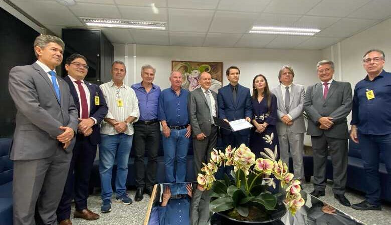 BR-163: Relatório de deputados e sindicatos contra a relicitação é entregue ao MPF