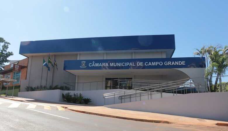 Vereadores votam autorização para destinar R$ 1,55 milhão a novas secretarias