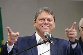 Governadores comentam ‘tarifaço’ de Trump e reforçam posições contra e pró-governo Lula