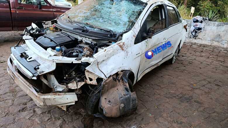 Capotamento deixa filho de ex-vereador ferido na BR-163, em Coxim