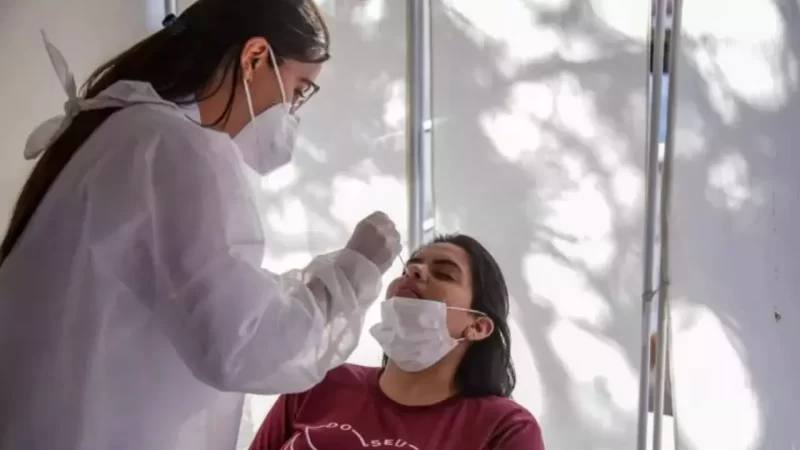 Nova variante com sintoma incomum causa alerta para aumento da Covid-19 em MS