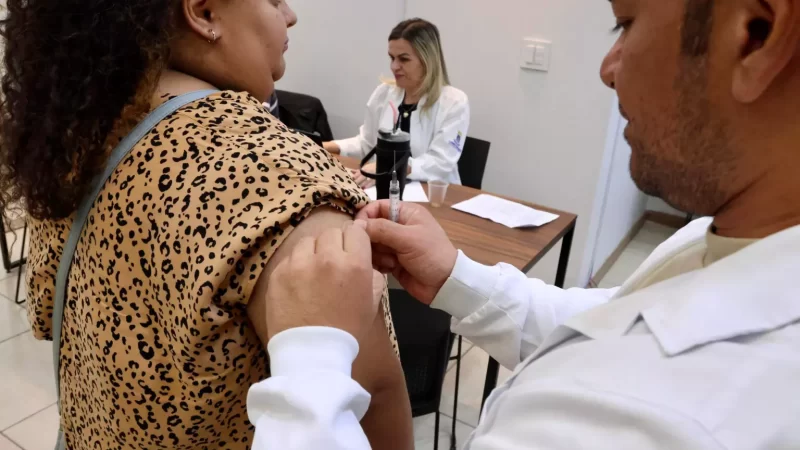 Pátio Central Shopping tem ponto de vacinação até às 16h deste sábado