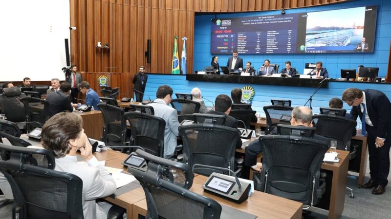 Deputados votam reorganização tributária, prevenção a incêndios e orientação de Heimlich