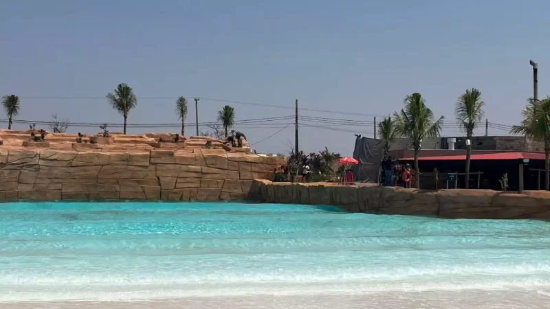 Pé na areia em Campo Grande é real! Mar de Xaraés é inaugurado e vira novo ponto turístico de MS