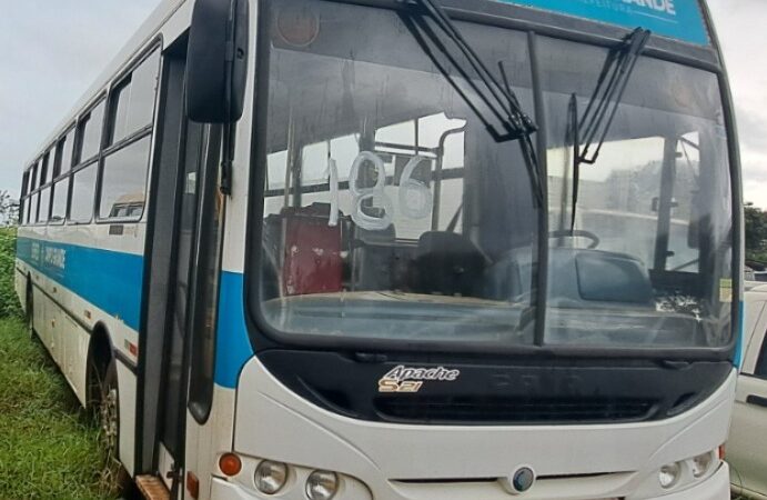 Tá precisando de um ônibus, caminhão ou moto? Prefeitura fará leilão no dia 8 de outubro