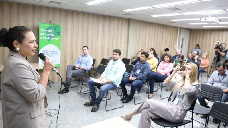 Setembro Amarelo: Servidores participam de palestra sobre prevenção do suicídio