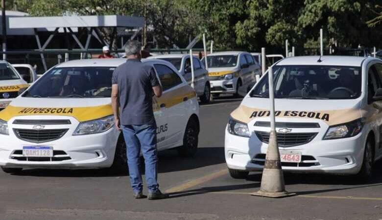 Candidatos reprovados no exame prático podem consultar faltas no Meu Detran-MS