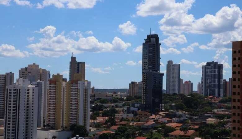 Com sensação térmica de 40°C, chuva e frente fria prometem aliviar calorão em MS