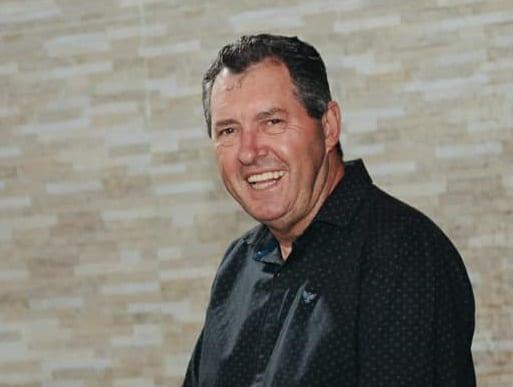 Prefeito de Paranhos exonera todos os secretários e suspende contratos