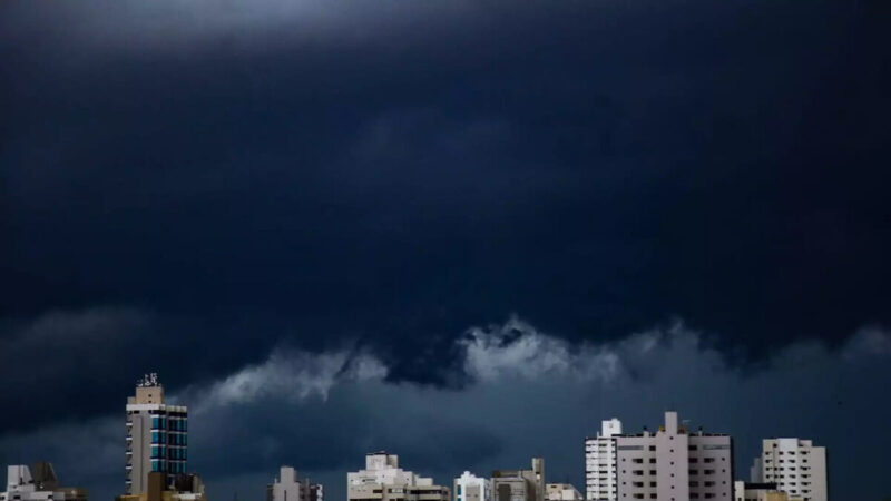 Mato Grosso do Sul está na rota de tempestade com ventos de 100 km/h