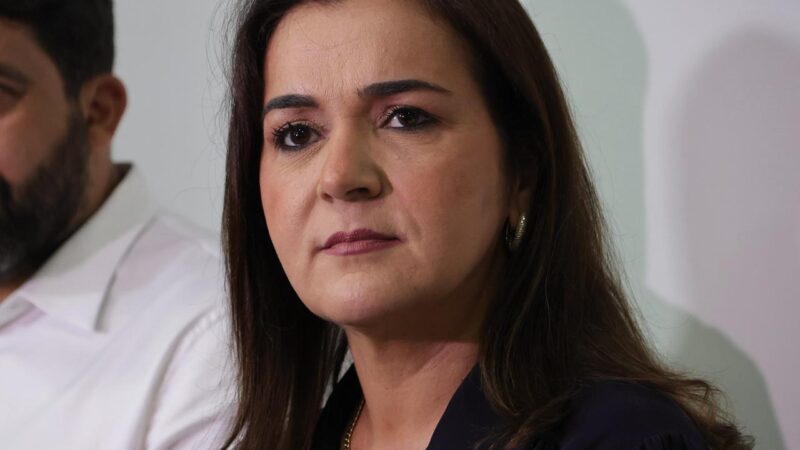 Consórcio Guaicurus tem que pagar motoristas e acabar com a greve, rebate Adriane