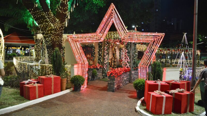 Casa do Papai Noel na Praça Ary Coelho encanta e vira marco histórico