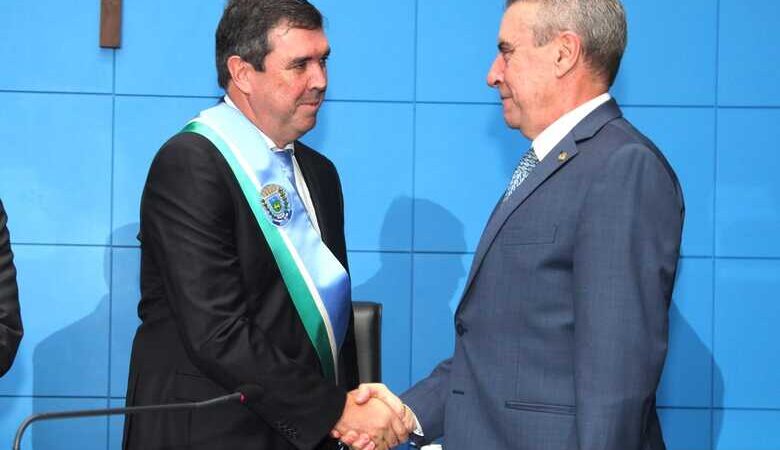 MS ajusta calendário e adota nova data de posse do governador