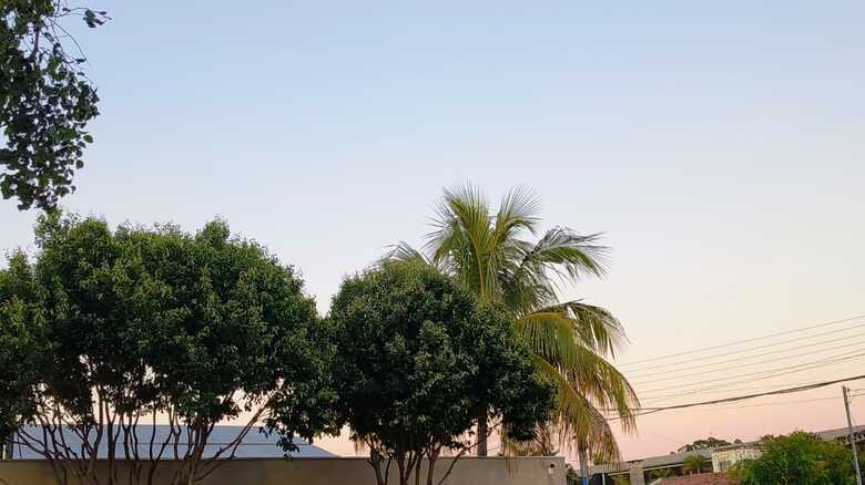 Sistema de alta pressão impõe calor intenso de até 38°C em MS nesta sexta