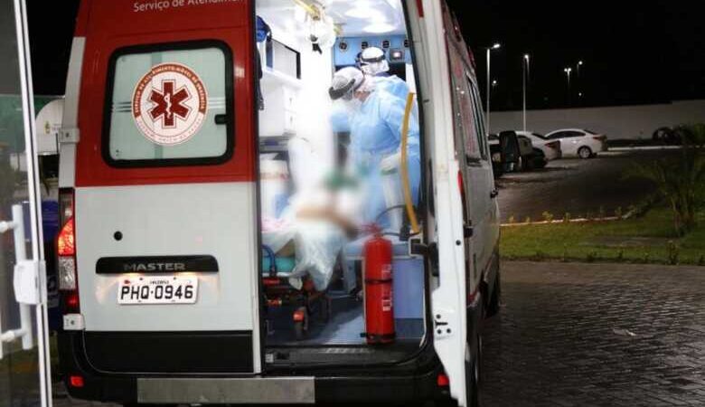 Idoso sofre mal súbito, bate carro em muro e morre em Campo Grande