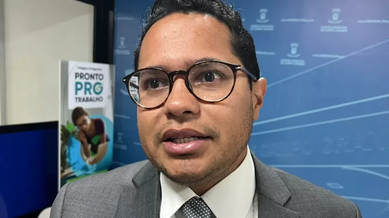 Justiça vê irregularidades e suspende reeleição de Papy na presidência da Câmara