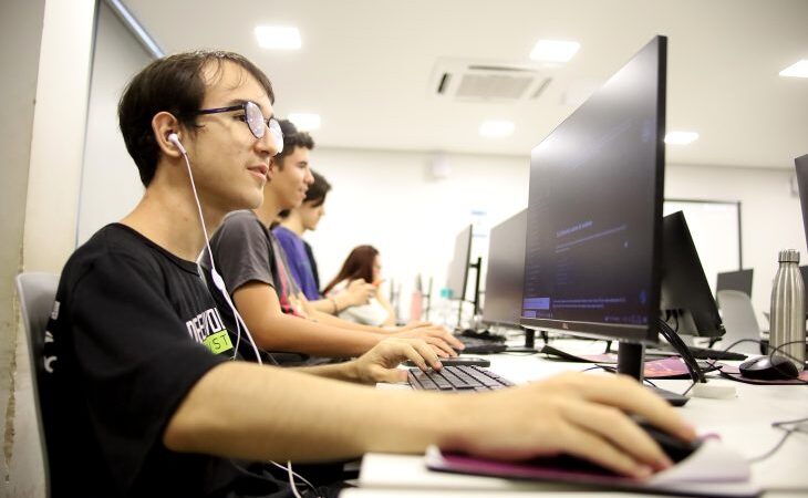 Segunda etapa do Programa Voucher Desenvolvedor começa com 117 vagas em cinco cidades