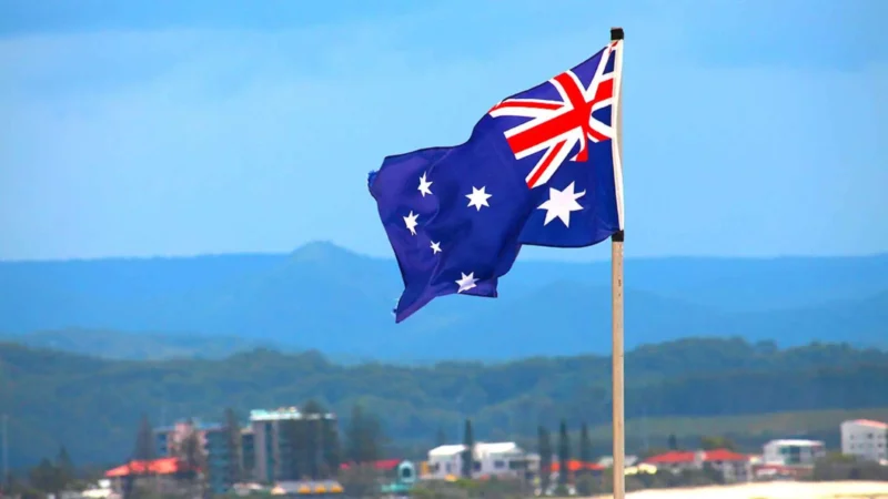 União Europeia e Austrália assinam acordo de livre comércio e nova parceria de defesa